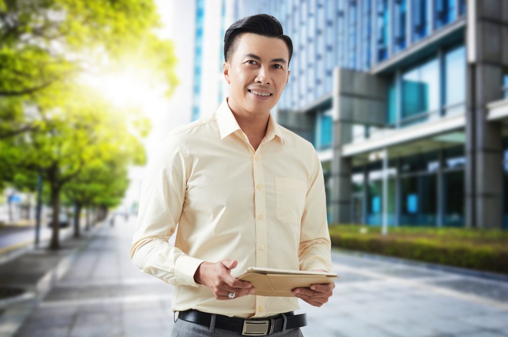 Expand the investment reach of your Pesos through SLG Peso Global Income Fund